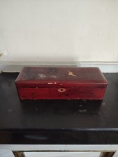 Boîte à gants ancienne en