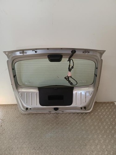 Malle hayon arriere dacia - malle/hayon,