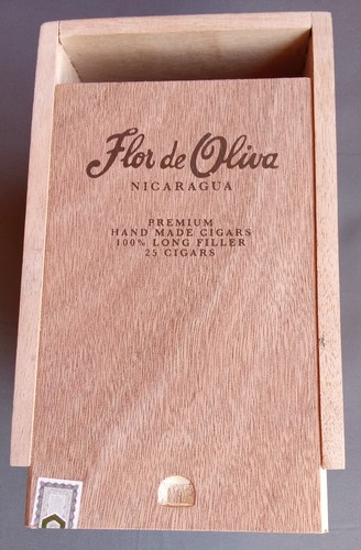 Boite cigares bois - à,