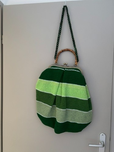 Sac main artisanal - à,