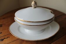 ancienne saucière couverte en porcelaine blanche - sur piédouche - style empire