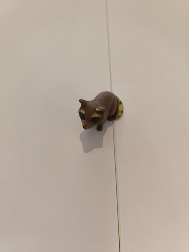 Figurine bébé raton laveur - bébé,