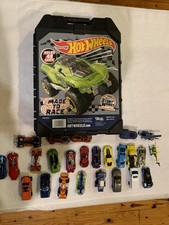 Hot Wheels 20053 Monster Jam Truck Case With Cars 
