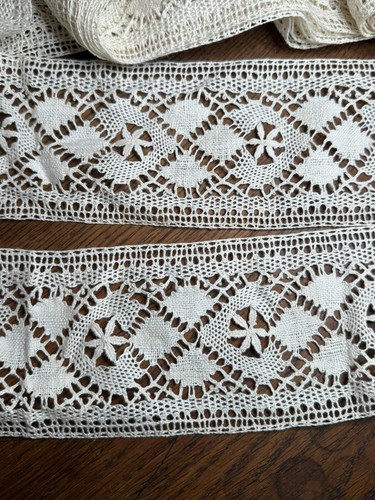 Dentelle ancienne aux - dentelle, fuseaux