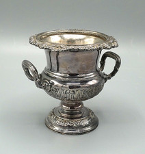 Vase Médicis en Métal