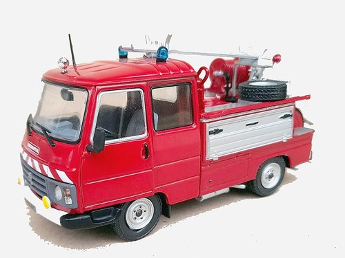 Peugeot desautel pompiers - j9,