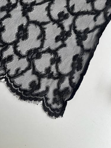 Coupon noir couture 400 - , cm