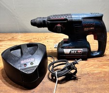 Bosch 11536VSR Bulldog 36V Lithium 1“ SDS Roto-Hammer Rotary Hammer Drill Set