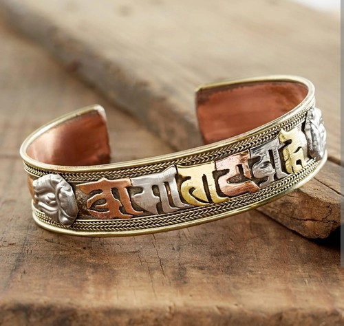 Bracelet manchette ouvert