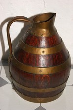 Pichet à vin bois de chêne
