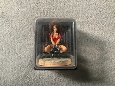 Lara Croft Tomb Raider On The Street Action Figure