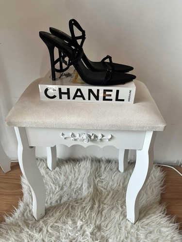 Zara sandales talons - ♡,