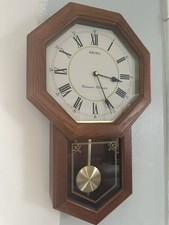 SEIKO OAK SCHOOL HOUSE WALL CLOCK WITH DUAL CHIMES