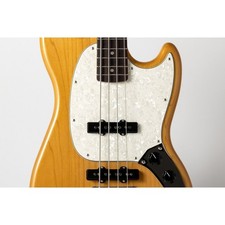 Fender Chilli Beans Maika Mustang Bass 30" Rosewood Fingerboard Used