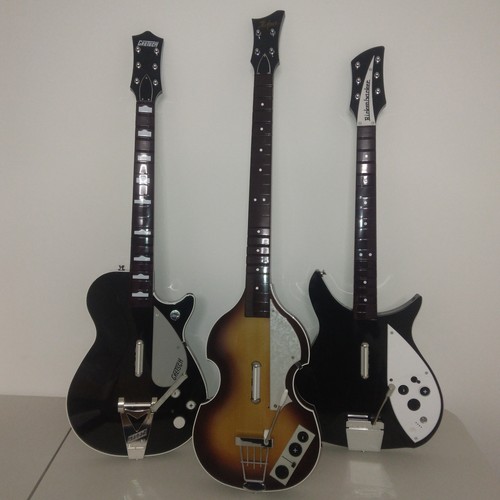 Wii beatles rock band - band, guitars