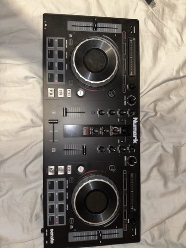 Controler numark mixtrack - numark,