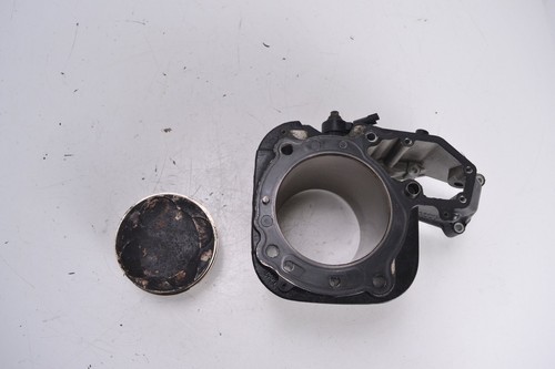 Cylindre piston gauche bmw - cylindre,