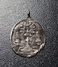 C05119 : Médaille Religieuse