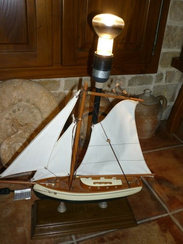 Lampe bateau qui fonctionne - qui,