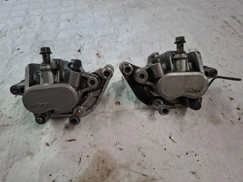 Etriers avant honda 750 - 2,