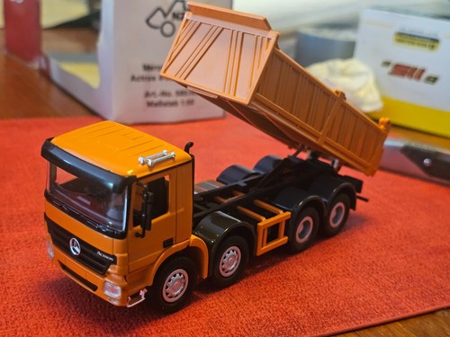 Camion chantier actros orange - camion, actros.orange