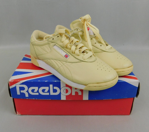 Vintage deadstock reebok free - deadstock,