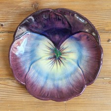 Assiette Barbotine Pensée