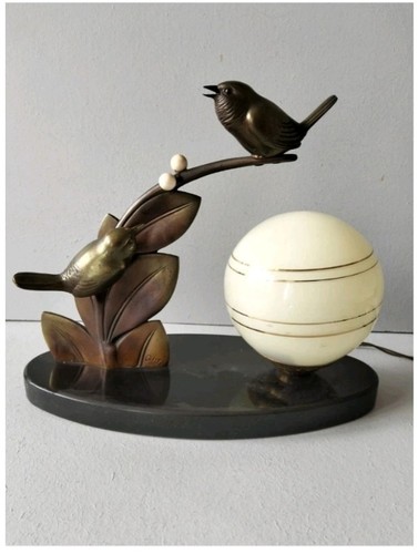 Jolie lampe art - déco,, bronze