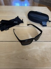 lunettes oakley holbeook noir et rouge