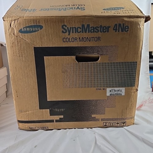 Vtg samsung syncmaster crt - samsung,