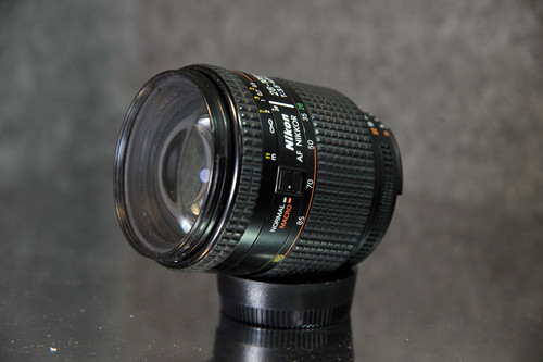 Nikon nikkor 105mm - af,