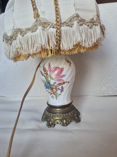 Lampe ancienne porcelaine - , et