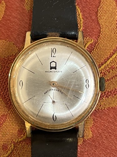 Belle montre ancienne ancre - ancienne, /ancre