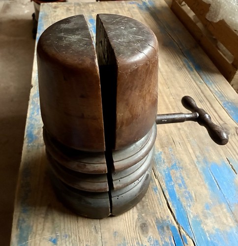Ancien outil forme à - ancien, ,