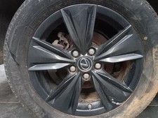 215 60 17 jante LEXUS UX AA1