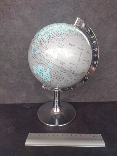 Globe terrestre déco métal