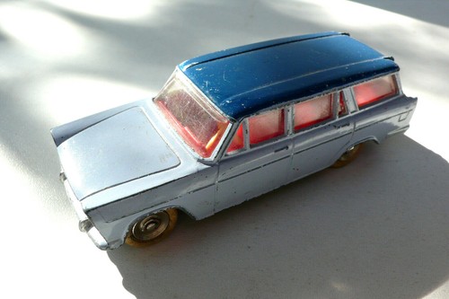 Dinky toys france fiat 1800 - dinky,