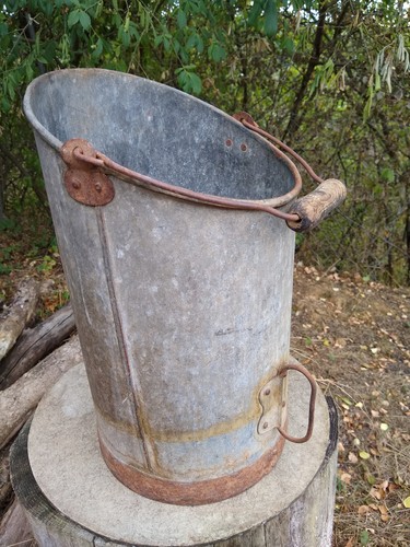 Ancien seau charbon en - seau, à