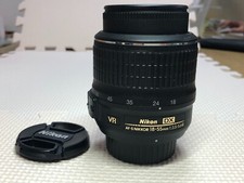 Objectif zoom Nikon DX AF-S VR