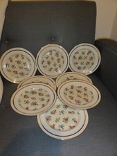 LOT 8 ASSIETTES PORCELAINE