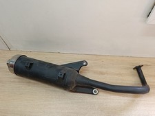 UN POT D ECHAPPEMENT CHINOIS