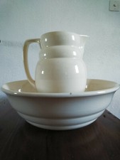 Longchamp France - BROC et VASQUE - TOILETTE aux rondeurs "bibendum" - crème