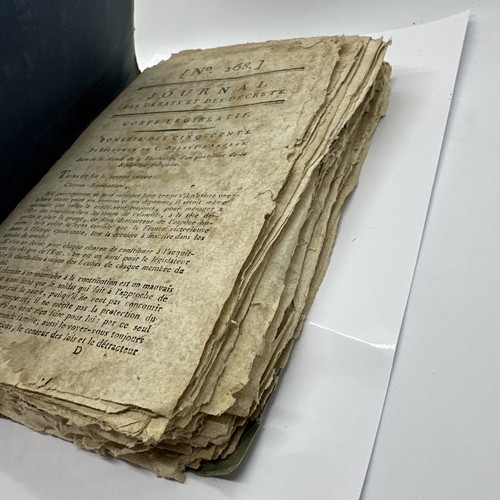Journal des débats - des,