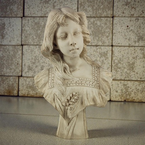 Buste sculpté femme - buste, 39