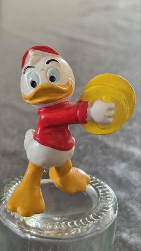 Figurine neveu donald avec - figurine,