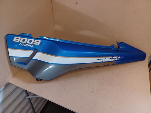 Suzuki 800 flanc de - -,