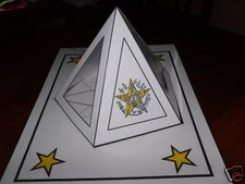 PYRAMIDE PENTADOME BLANC AVEC