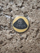 Pin's Lotus Luxury Car Auto Automobile Logo Brand Emblem Brooch Badge Pins