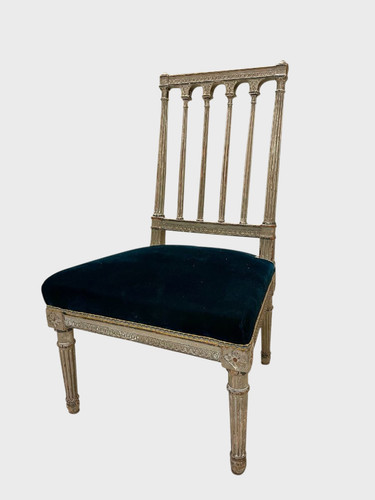 Chaise basse peinte époque