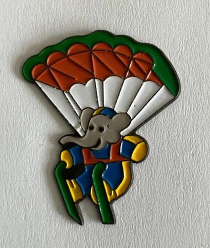 Pin bd babar - pin's,